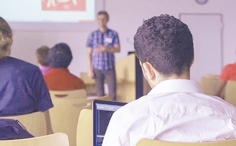 人教新课标《比尾巴》教学设计