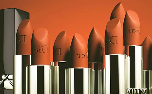 �ں�΢�̵ľ��ʹ��ʣ���ѡ100�䣩