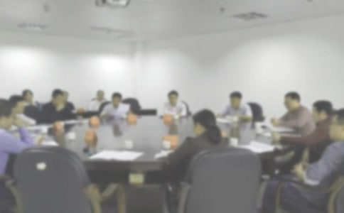 �����ξ����Ϻ���չȫ�º��� �����и����