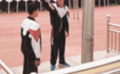 中学升国旗及国旗下的讲话制度