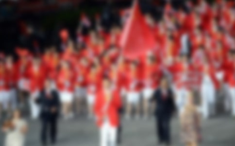 2ƪ��д��Լ���˻����µ�����800��