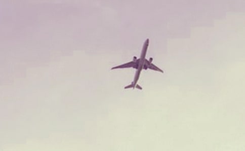 �Һ��������ɻ�����2000��