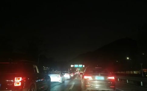 驾考常识:高速公路安全驾驶