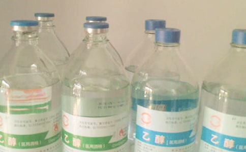 都是酒精惹的祸小学五年级作文