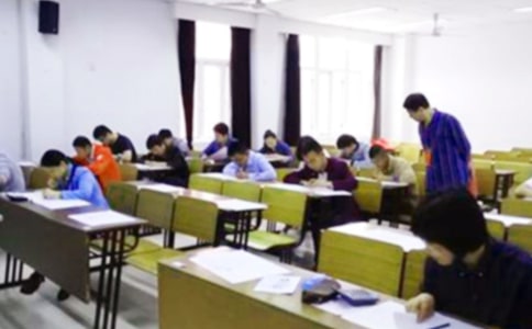 难忘的考试作文