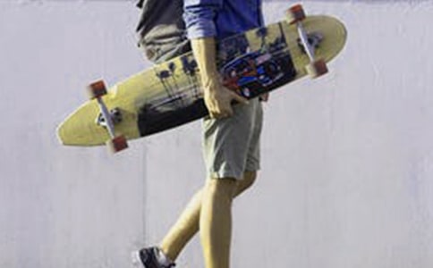 描写男性外貌的写作素材