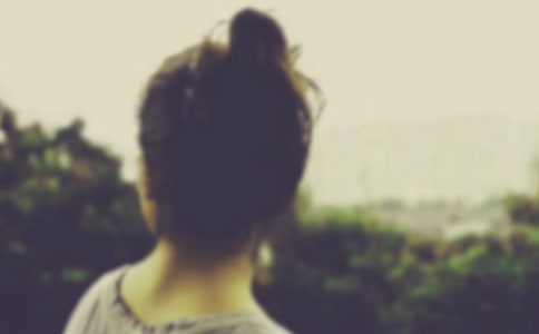 һλ����Ů��������:���Һ͵ܵܲ�ʮ�꡷