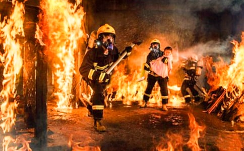 ����Ա���������еĴ�Ӣ��