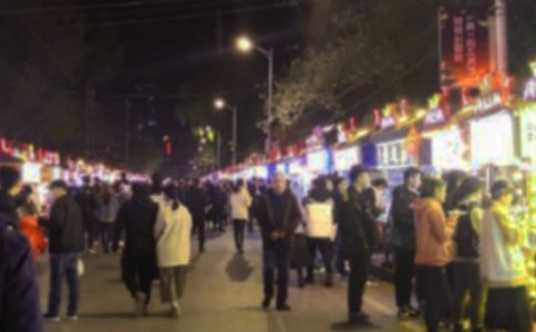 逛夜市的作文300字